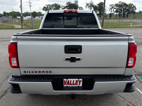 Used 2018 Chevrolet Silverado 1500 LTZ Z71 w/ Redline Edition AWD/4WD image 14