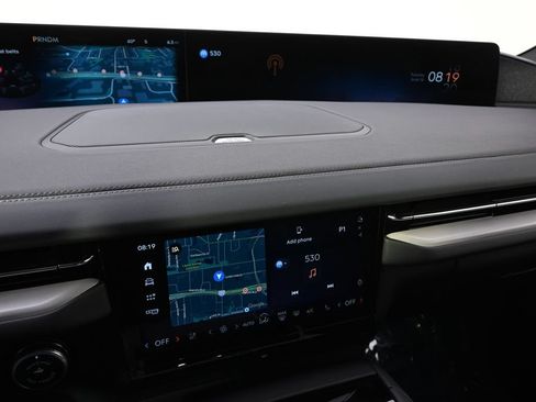 New 2026 Lincoln Navigator Reserve AWD/4WD image 25