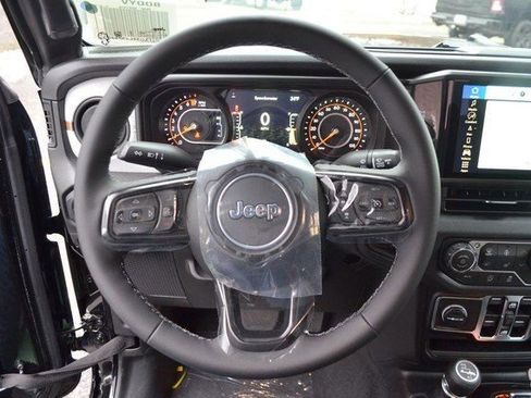 New 2026 Jeep Gladiator Sport image 16