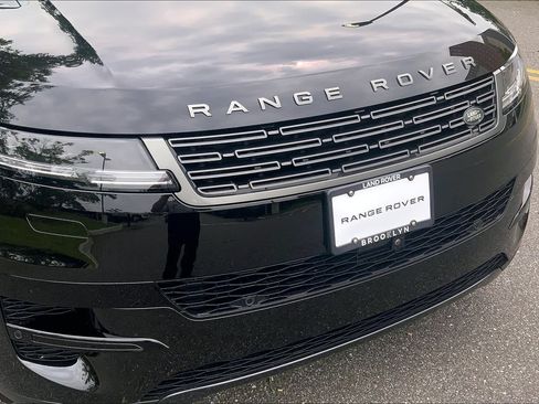 Certified 2024 Land Rover Range Rover Sport SE AWD/4WD image 30