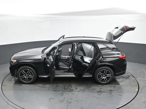 Used 2023 Mercedes-Benz GLC 300 image 45
