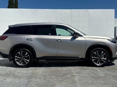 Used 2025 INFINITI QX60 Luxe FWD image 2