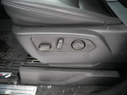 Used 2023 Chevrolet Silverado 1500 LTZ image 19