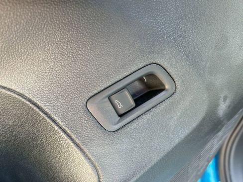 Used 2024 Volkswagen Atlas Cross Sport SEL Premium R-Line image 14