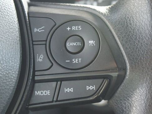 Used 2024 Toyota RAV4 XLE image 9