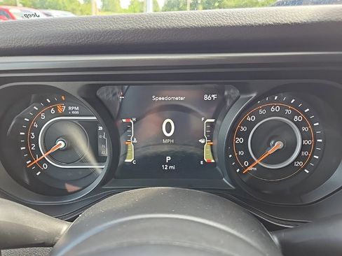 New 2025 Jeep Gladiator Sport image 39