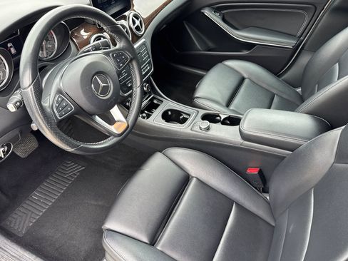 Used 2017 Mercedes-Benz GLA 250 image 4