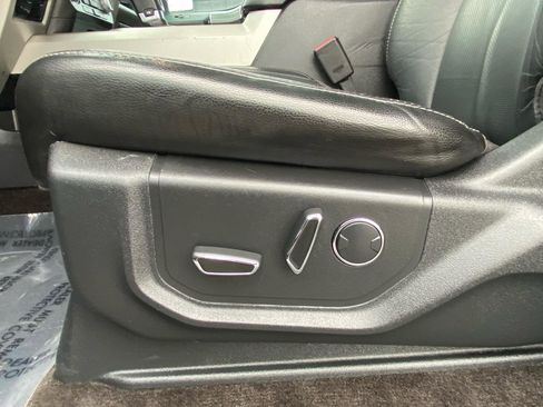Used 2017 Ford F150 Lariat w/ Equipment Group 502A Luxury AWD/4WD image 42