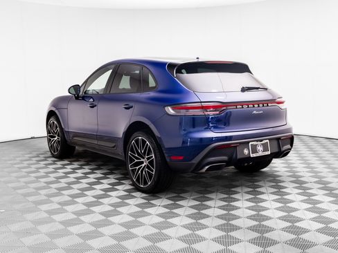 Certified 2026 Porsche Macan AWD/4WD image 3