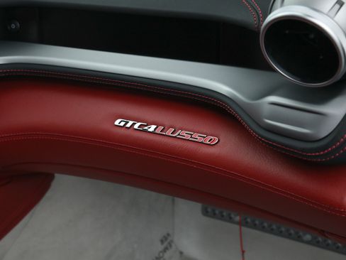 Certified 2018 Ferrari GTC4Lusso image 28