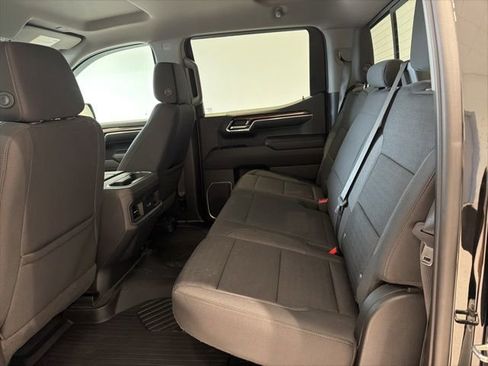 Used 2022 Chevrolet Silverado 1500 LT Trail Boss w/ Convenience Package II image 14