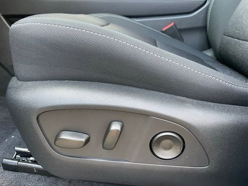 New 2026 Chevrolet Traverse LT image 11