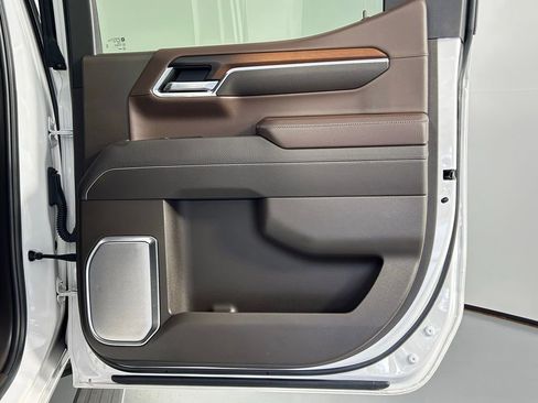 Used 2024 GMC Sierra 1500 Denali image 12