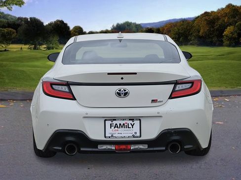 Used 2023 Toyota GR86 image 5