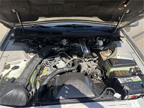 Used 1990 Ford Thunderbird LX RWD image 12
