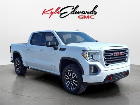 Used 2022 GMC Sierra 1500 AT4 w/ AT4 Premium Package image 3