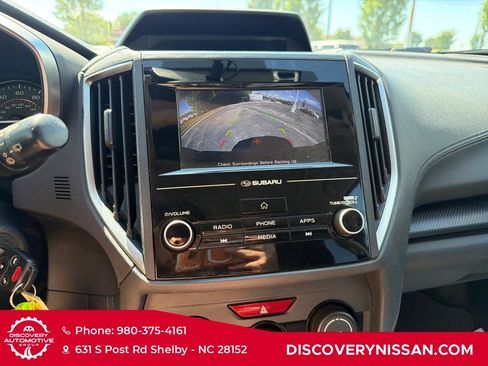 Used 2018 Subaru Crosstrek 2.0i Premium AWD/4WD image 17