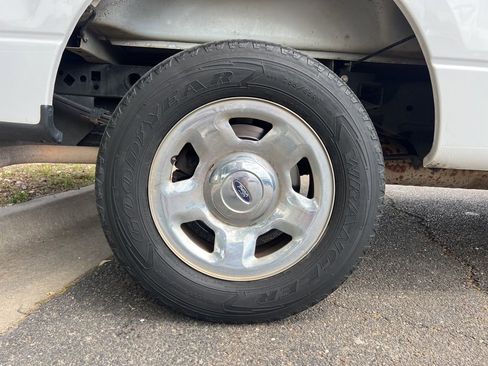 Used 2005 Ford F150 STX image 9