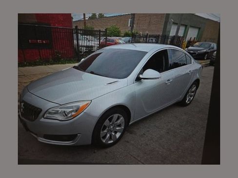 Used 2016 Buick Regal AWD image 1