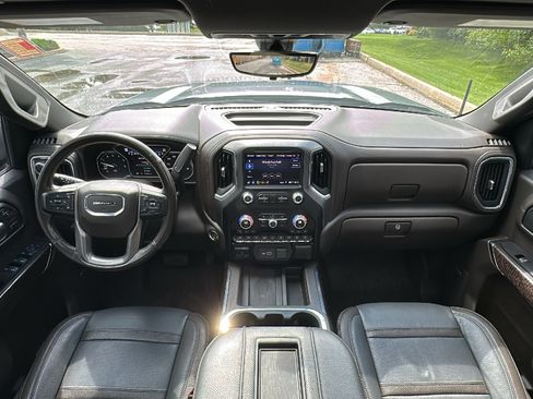Used 2019 GMC Sierra 1500 Denali w/ Denali Ultimate Package AWD/4WD image 29