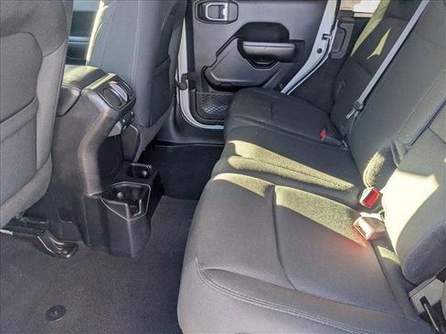 Used 2020 Jeep Wrangler Unlimited Sport S image 17