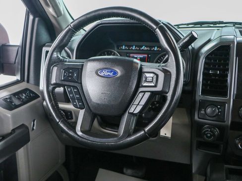 Used 2019 Ford F150 XLT w/ Equipment Group 302A Luxury image 12