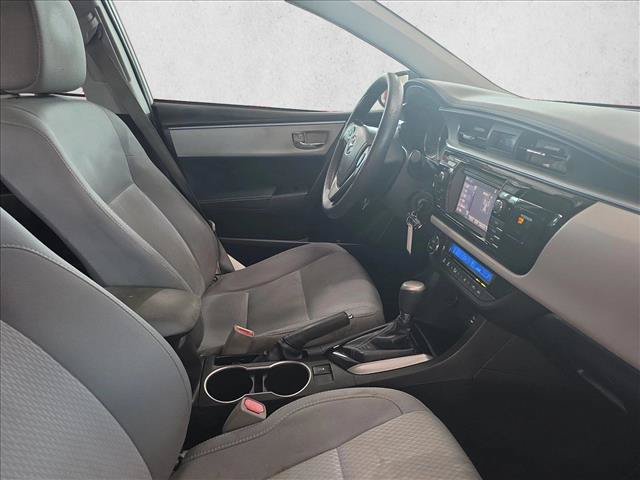 Used 2015 Toyota Corolla LE FWD image 19