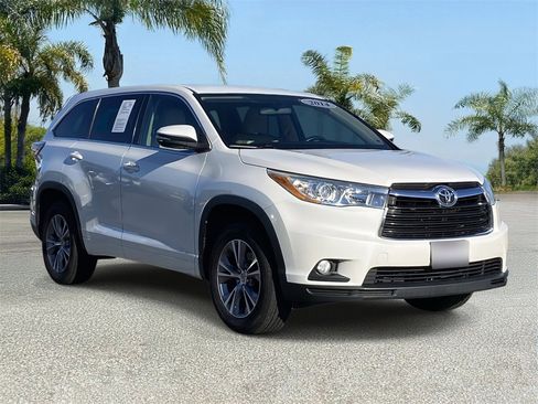 Used 2014 Toyota Highlander Plus image 5