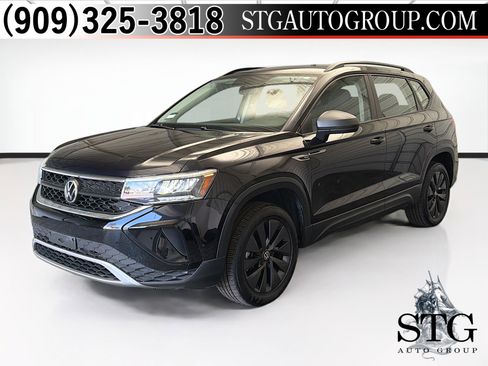 Used 2022 Volkswagen Taos S image 1