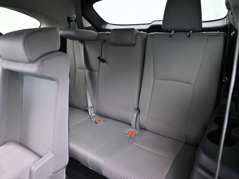 Used 2022 Toyota Highlander L image 34