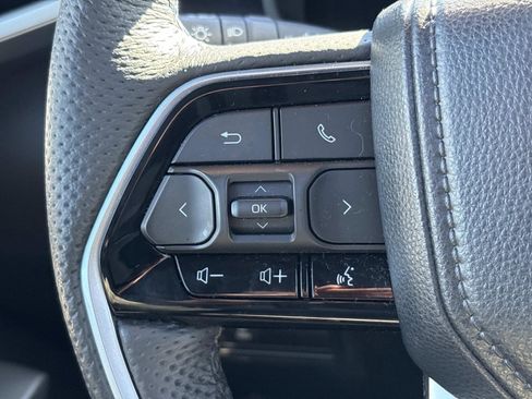 Used 2024 Toyota Sequoia Platinum image 19