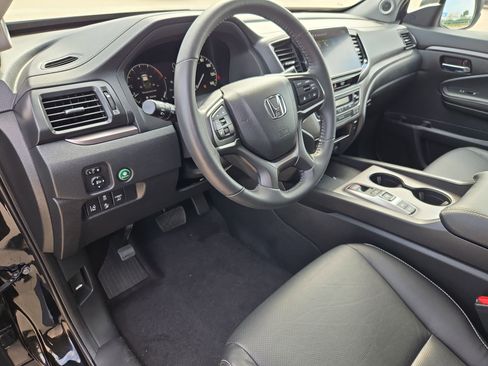 Used 2025 Honda Ridgeline RTL image 12