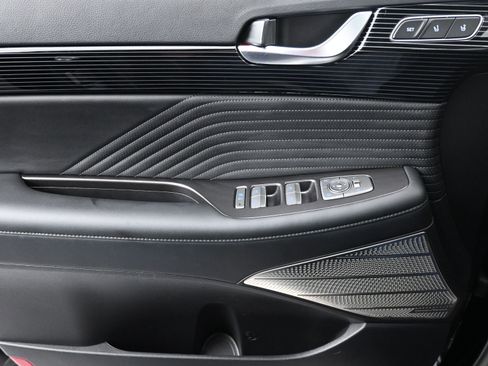 Used 2024 Hyundai Palisade Calligraphy image 13