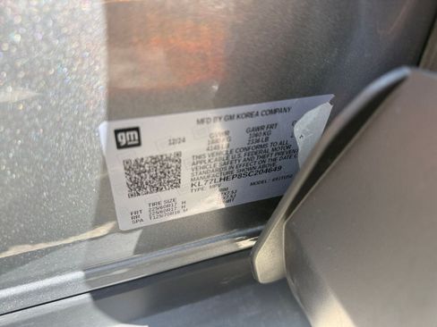 Used 2025 Chevrolet Trax LT image 25