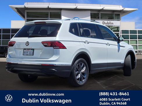 Used 2023 Volkswagen Tiguan SE FWD image 4