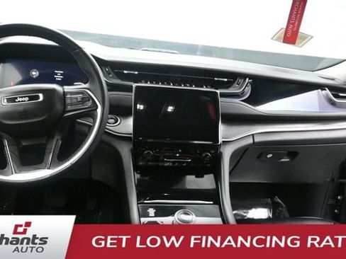 Used 2023 Jeep Grand Cherokee 4WD 4xe image 23
