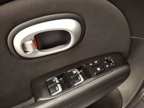 Used 2018 Kia Soul w/ Option Group 020 image 13