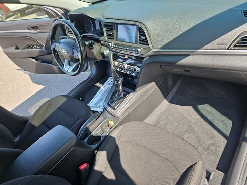 Used 2019 Hyundai Elantra Value Edition w/ Cargo Package FWD image 18