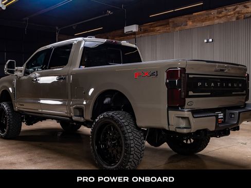 Used 2026 Ford F250 Platinum w/ Platinum Plus Package AWD/4WD image 7