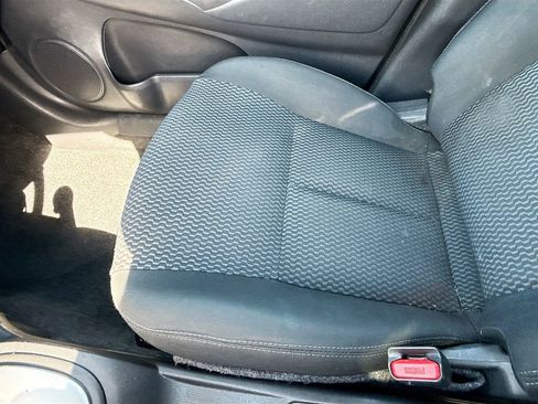 Used 2018 Nissan Versa Note SV image 21