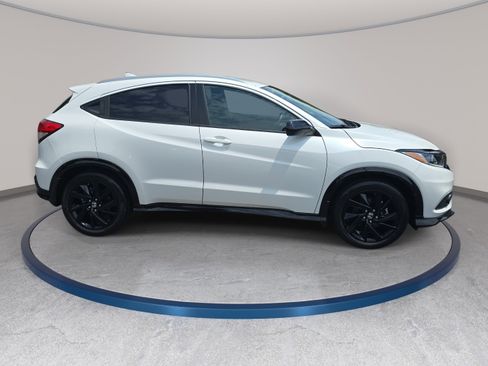 Used 2022 Honda HR-V Sport image 4