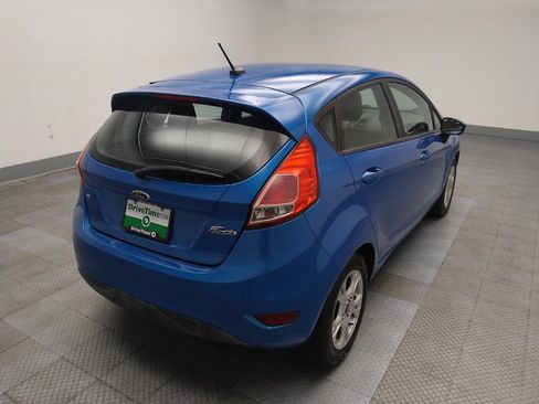 Used 2016 Ford Fiesta SE w/ Cold Weather Package FWD image 9