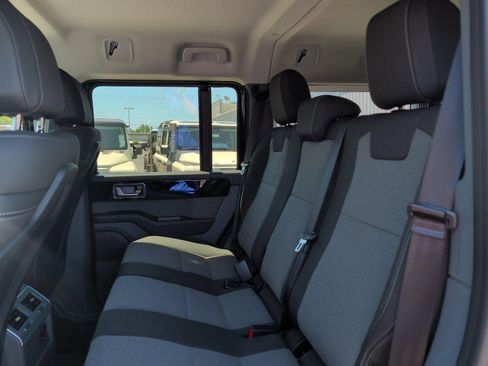 New 2025 INEOS Grenadier AWD/4WD image 33