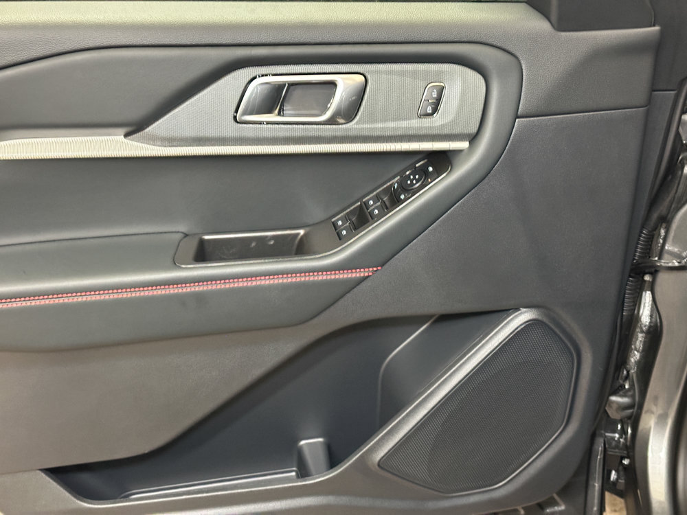 New 2027 Ford Explorer ST-Line AWD/4WD image 20