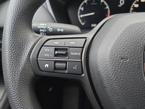 Certified 2025 Honda HR-V LX image 19