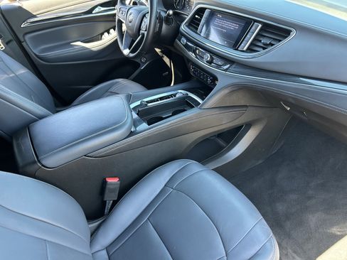 Used 2024 Buick Enclave Premium AWD/4WD image 13