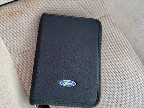 Used 2002 Ford Focus SE FWD image 18