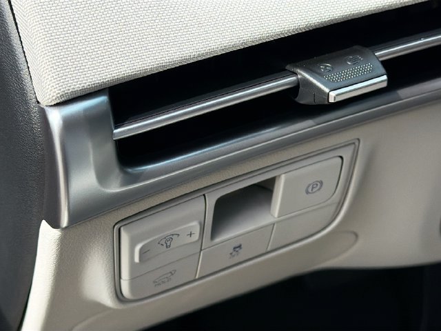 Certified 2026 Hyundai Tucson Limited FWD image 11