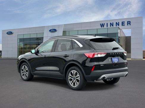Certified 2022 Ford Escape SEL w/ Technology Package AWD/4WD image 2