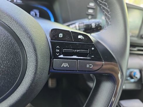Used 2025 Hyundai Elantra Sport FWD image 20
